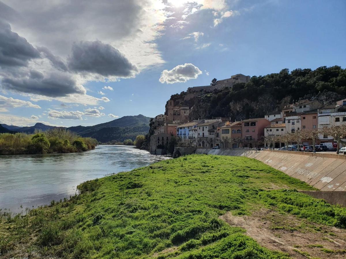 Casa En La Valleta Ginestar Екстериор снимка